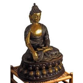 Buddha sitzend mit Bhumisparsha-Mudra aus Messing-Kupfer-Eisen, 44 cm hoch