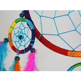 Regenbogenfarbener Traumfänger "Dream Catcher" mit 5 Ringen & vielen bunten Federn, ca. 45 cm lang